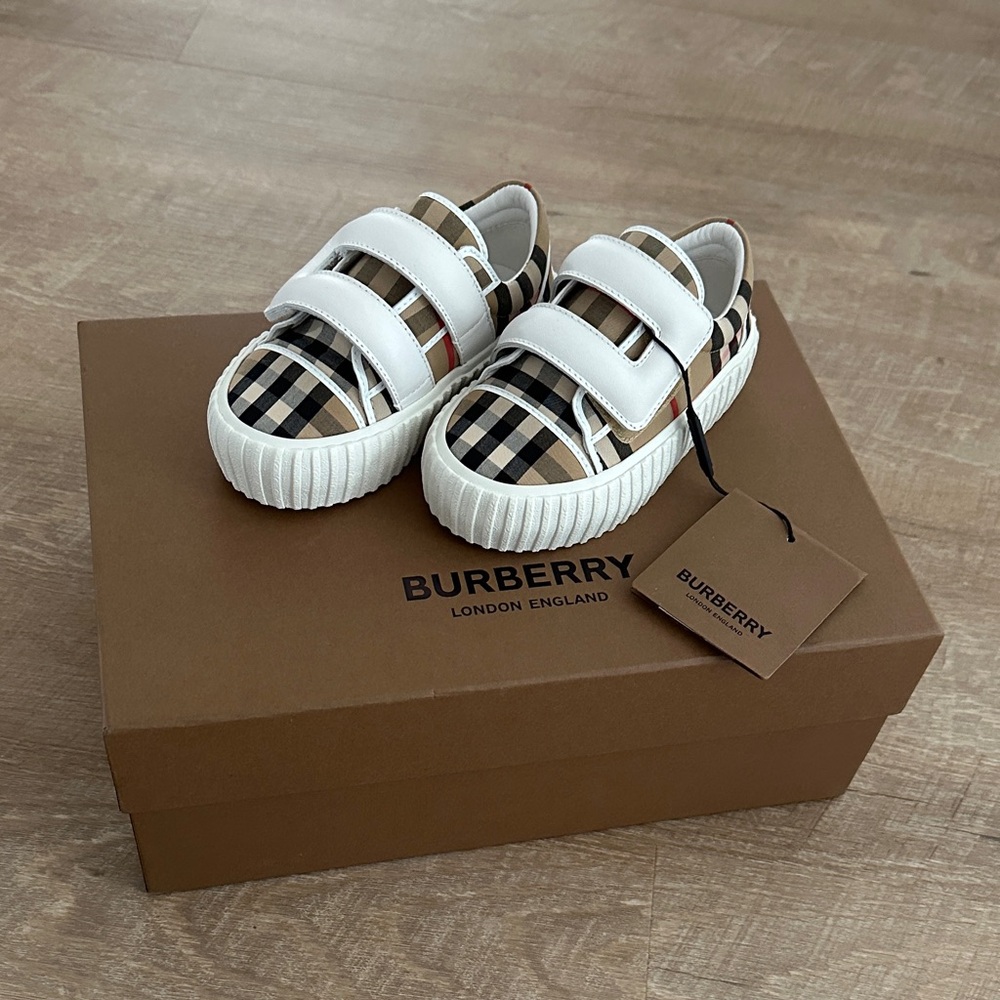 Burberry Kids Sneakers